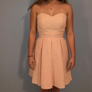 LAUREN JAMES STRAPLESS SEARSUCKER